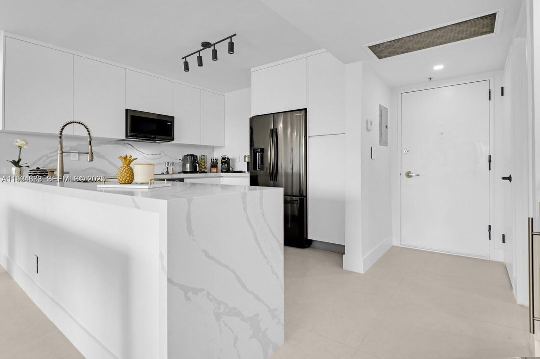 En Venta: $430,000 (1 camas, 1 baños, 900 Pies cuadrados)