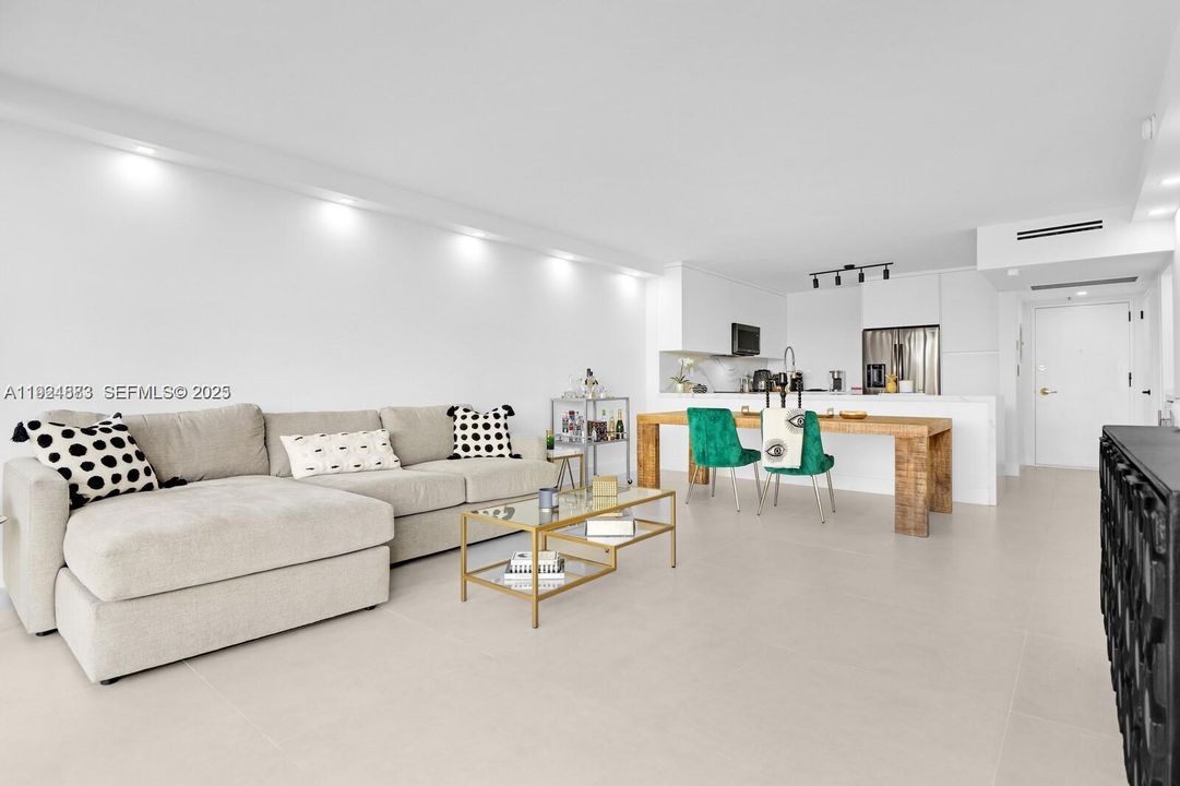 En Venta: $430,000 (1 camas, 1 baños, 900 Pies cuadrados)