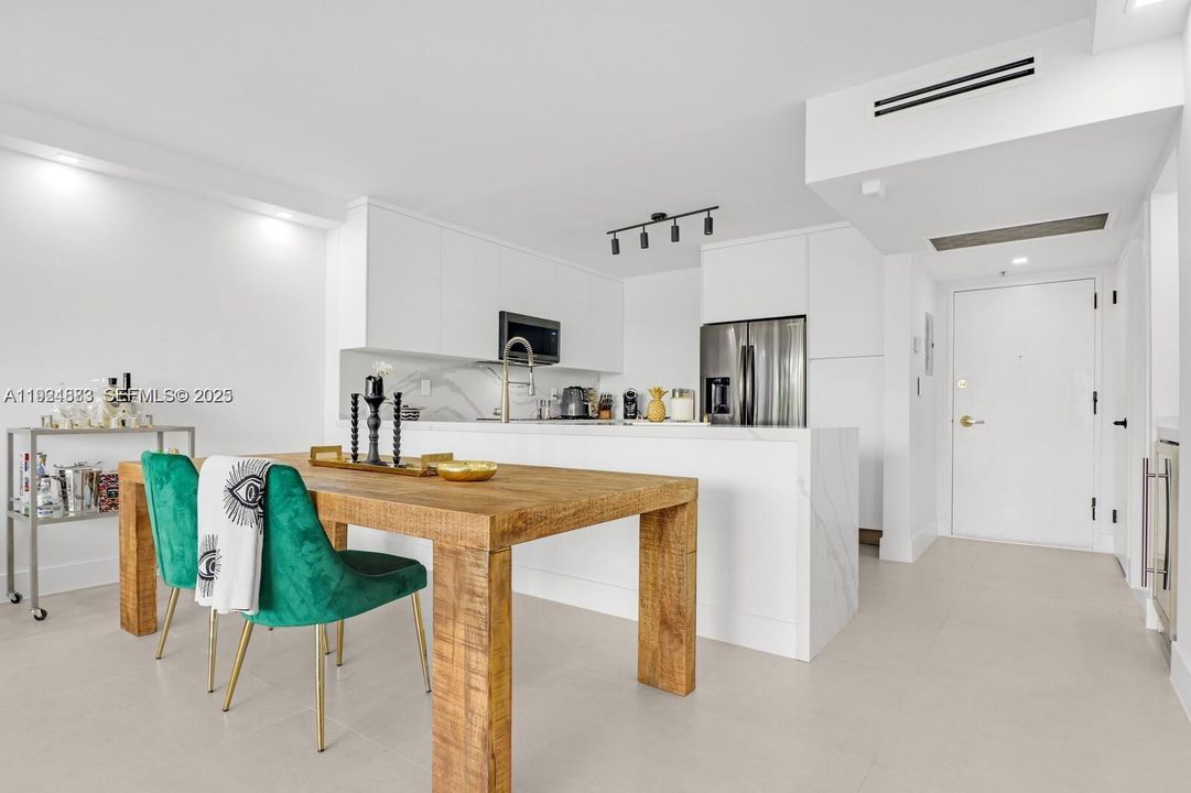 En Venta: $430,000 (1 camas, 1 baños, 900 Pies cuadrados)