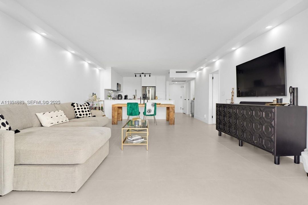 En Venta: $430,000 (1 camas, 1 baños, 900 Pies cuadrados)