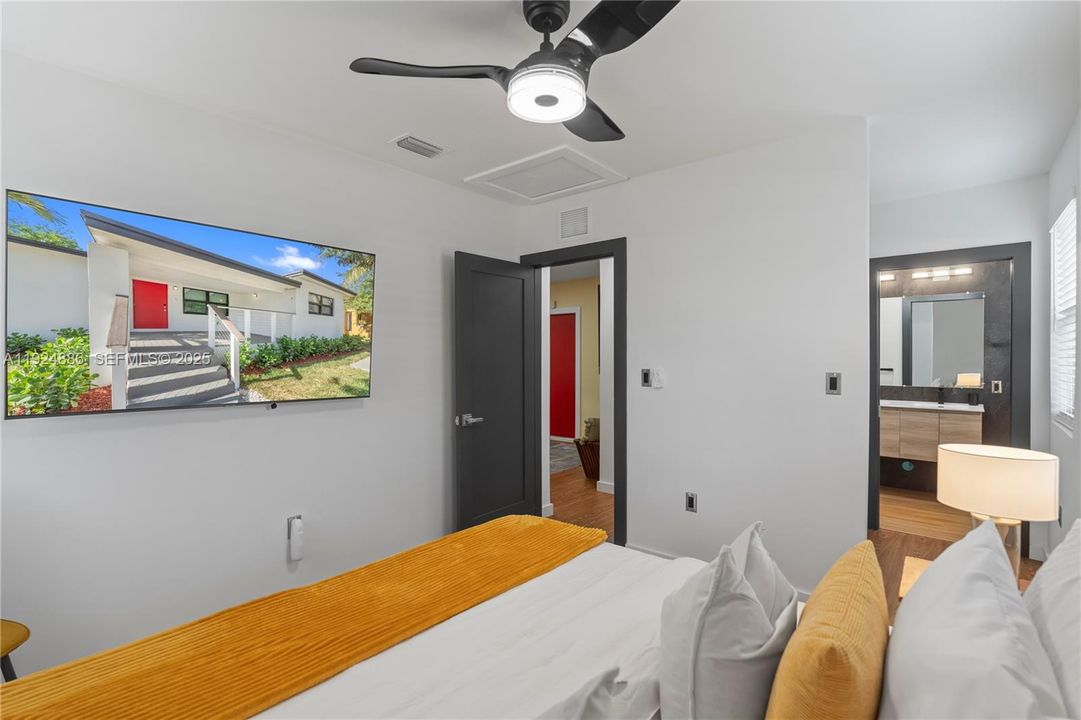 В аренду: $3,700 (3 спален, 2 ванн, 1590 Квадратных фут)