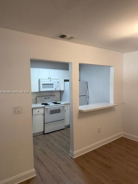 For Rent: $2,500 (3 beds, 2 baths, 1030 Square Feet)