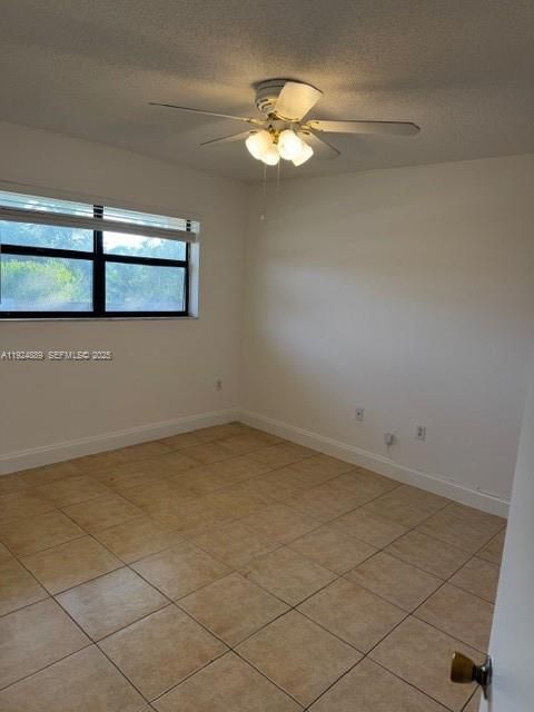For Rent: $2,500 (3 beds, 2 baths, 1030 Square Feet)