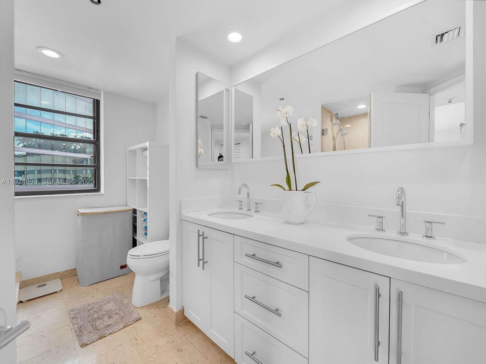 For Rent: $5,100 (2 beds, 2 baths, 1400 Square Feet)