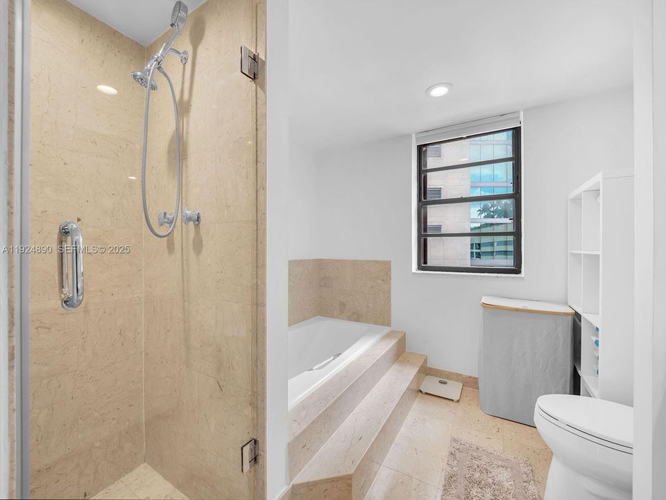 For Rent: $5,100 (2 beds, 2 baths, 1400 Square Feet)