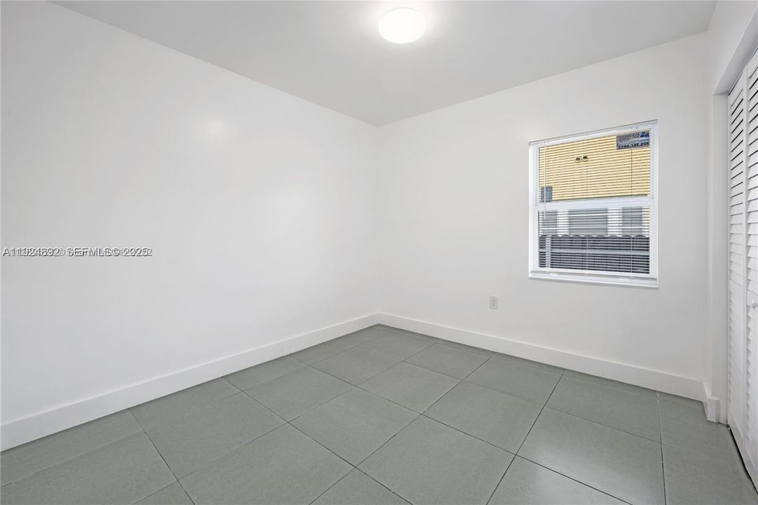 For Rent: $2,500 (3 beds, 1 baths, 1288 Square Feet)