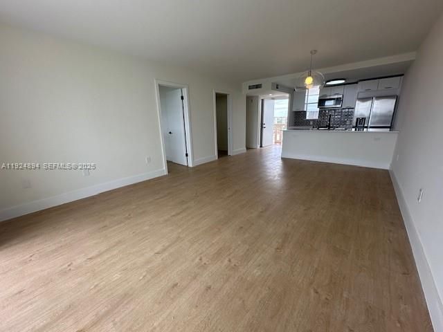 For Rent: $1,800 (1 beds, 1 baths, 763 Square Feet)