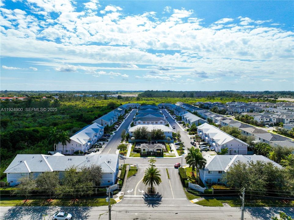 For Sale: $322,000 (3 beds, 2 baths, 1488 Square Feet)