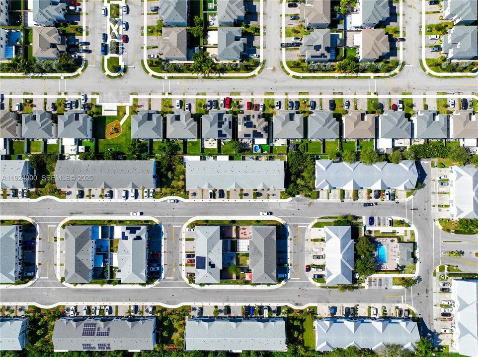 For Sale: $322,000 (3 beds, 2 baths, 1488 Square Feet)