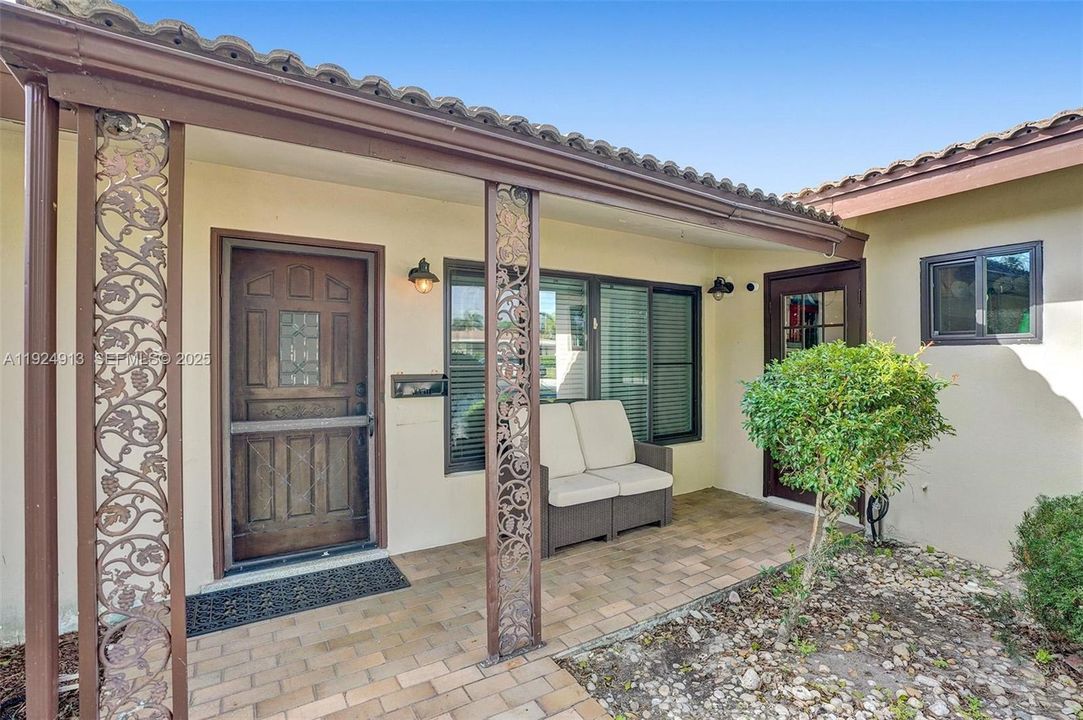 For Rent: $5,000 (4 beds, 3 baths, 1800 Square Feet)