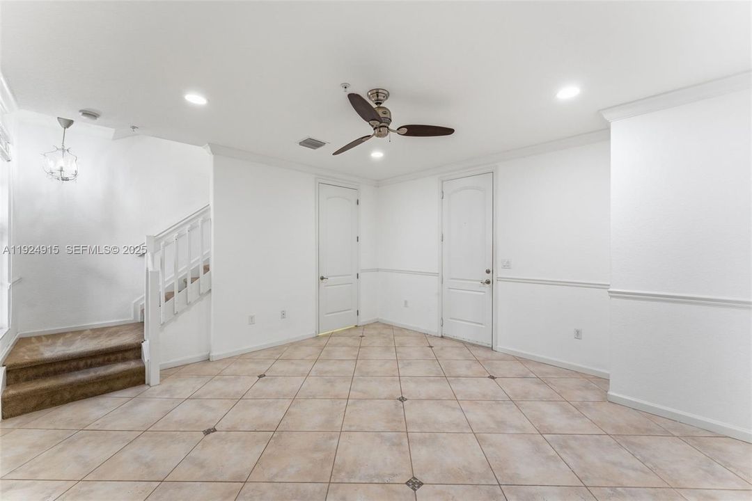 For Sale: $481,500 (2 beds, 2 baths, 1744 Square Feet)