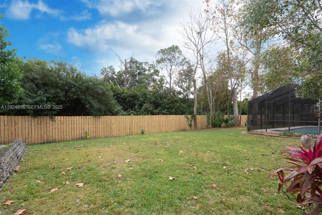 For Rent: $2,400 (3 beds, 2 baths, 1418 Square Feet)