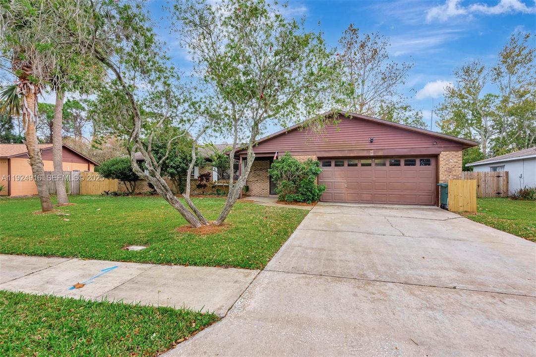 For Rent: $2,400 (3 beds, 2 baths, 1418 Square Feet)