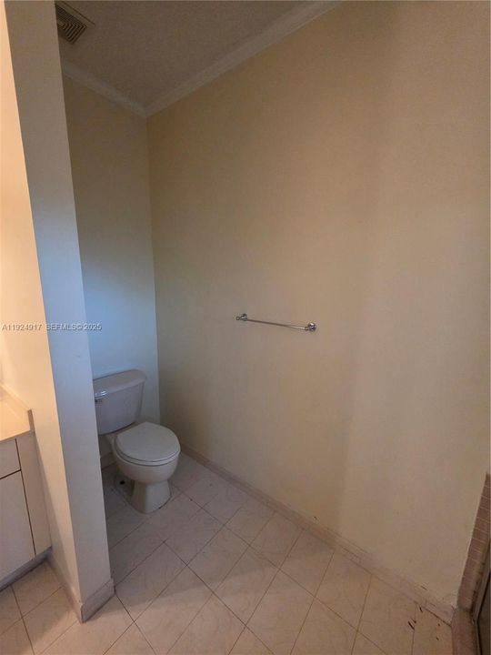 В аренду: $2,850 (4 спален, 2 ванн, 1793 Квадратных фут)