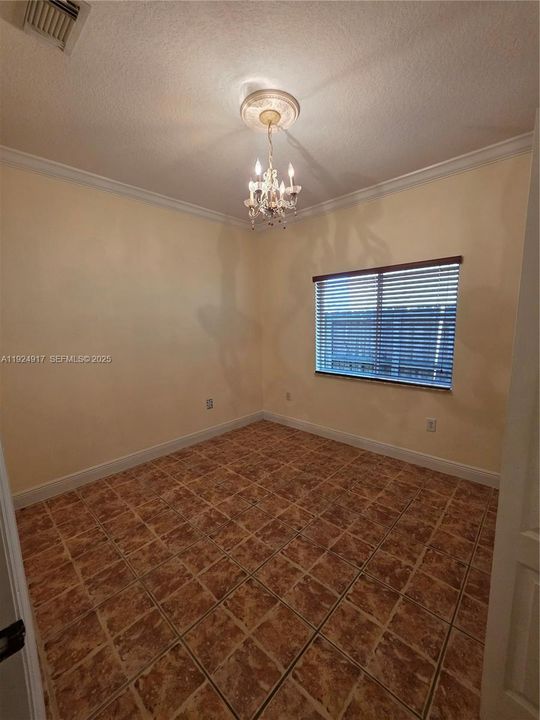 В аренду: $2,850 (4 спален, 2 ванн, 1793 Квадратных фут)