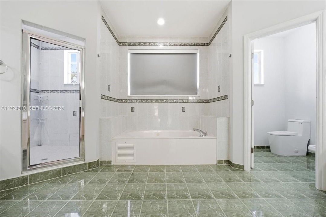 For Sale: $1,250,000 (4 beds, 3 baths, 2609 Square Feet)