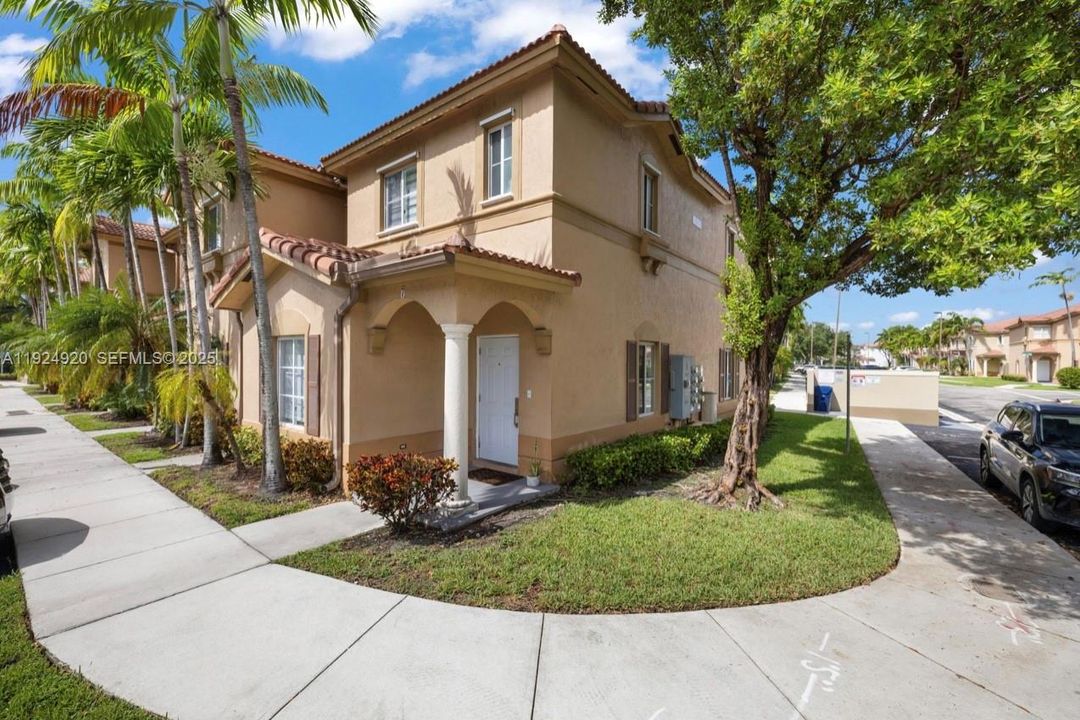 На продажу: $559,000 (3 спален, 3 ванн, 1507 Квадратных фут)