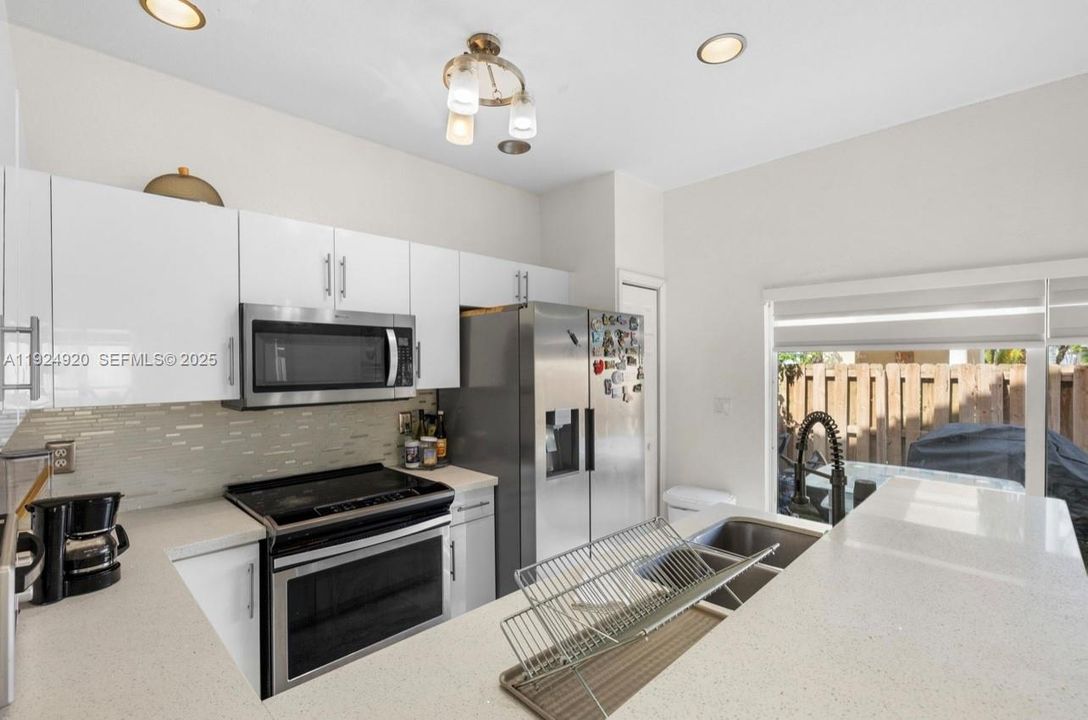 На продажу: $559,000 (3 спален, 3 ванн, 1507 Квадратных фут)