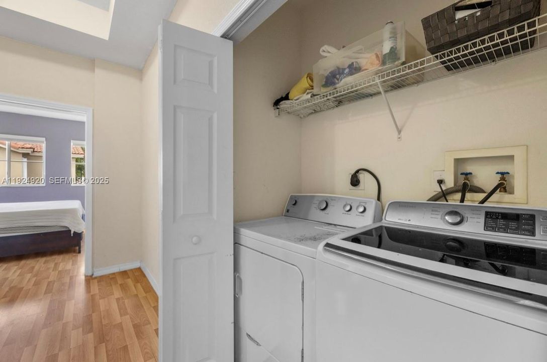 На продажу: $559,000 (3 спален, 3 ванн, 1507 Квадратных фут)