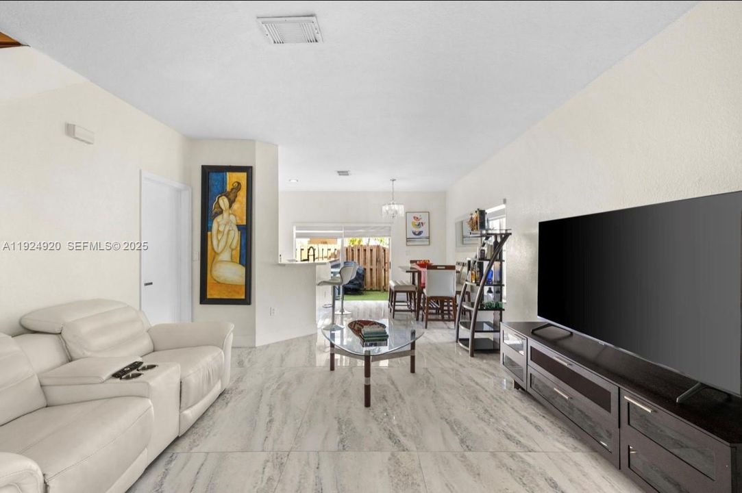 На продажу: $559,000 (3 спален, 3 ванн, 1507 Квадратных фут)