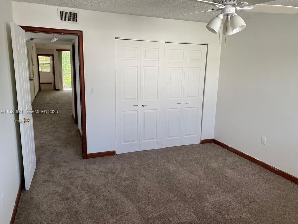 For Rent: $2,550 (2 beds, 2 baths, 1128 Square Feet)