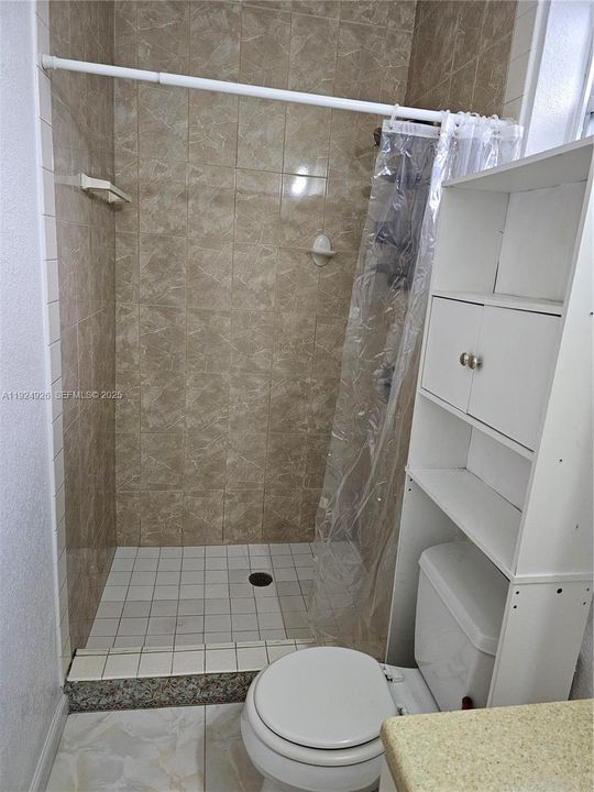 For Rent: $1,500 (1 beds, 1 baths, 1383 Square Feet)