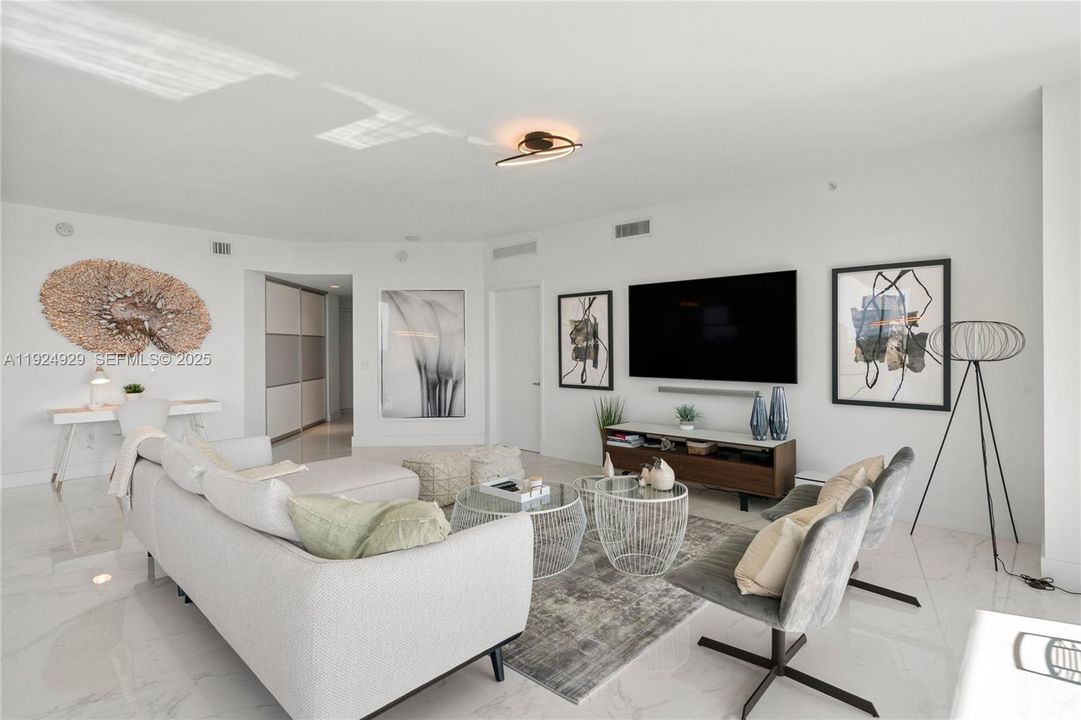 En Venta: $1,450,000 (2 camas, 2 baños, 1958 Pies cuadrados)