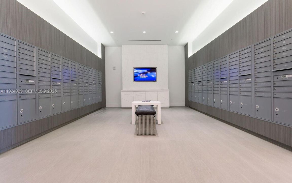 En Venta: $1,450,000 (2 camas, 2 baños, 1958 Pies cuadrados)