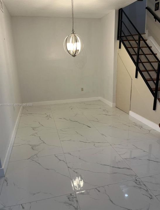 В аренду: $3,200 (4 спален, 3 ванн, 1610 Квадратных фут)