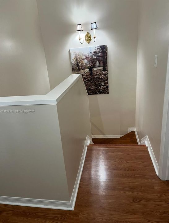 В аренду: $3,200 (4 спален, 3 ванн, 1610 Квадратных фут)