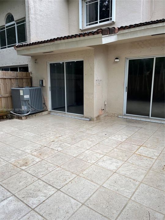 В аренду: $3,200 (4 спален, 3 ванн, 1610 Квадратных фут)