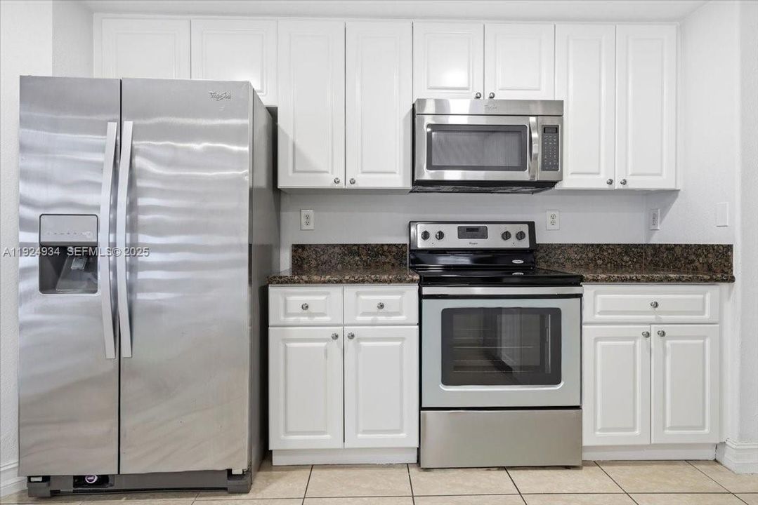 For Rent: $6,500 (4 beds, 3 baths, 2609 Square Feet)