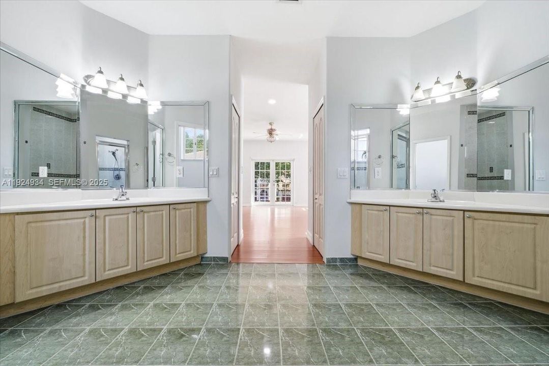 For Rent: $6,500 (4 beds, 3 baths, 2609 Square Feet)