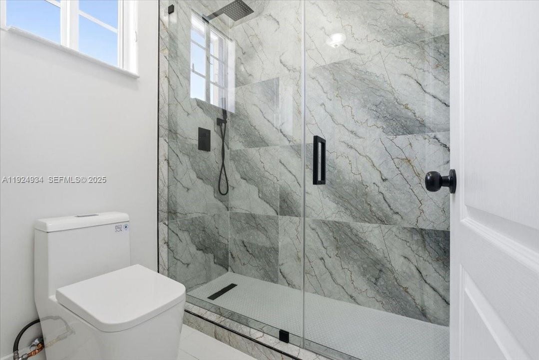 For Rent: $6,500 (4 beds, 3 baths, 2609 Square Feet)