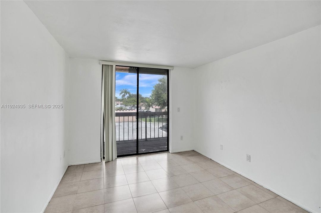 En Venta: $465,000 (3 camas, 2 baños, 2120 Pies cuadrados)