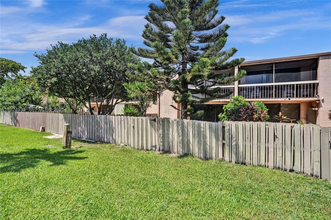 En Venta: $465,000 (3 camas, 2 baños, 2120 Pies cuadrados)