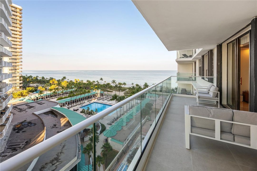 For Sale: $1,625,000 (2 beds, 2 baths, 1388 Square Feet)