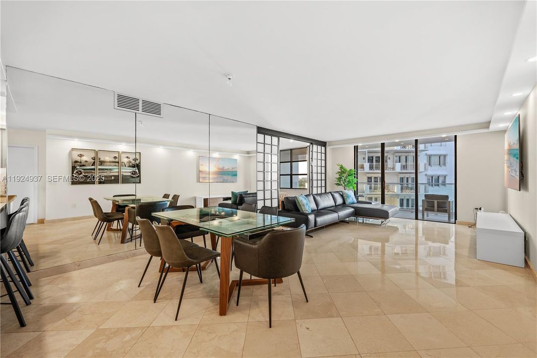 待售: $1,625,000 (2 贝兹, 2 浴室, 1388 平方英尺)