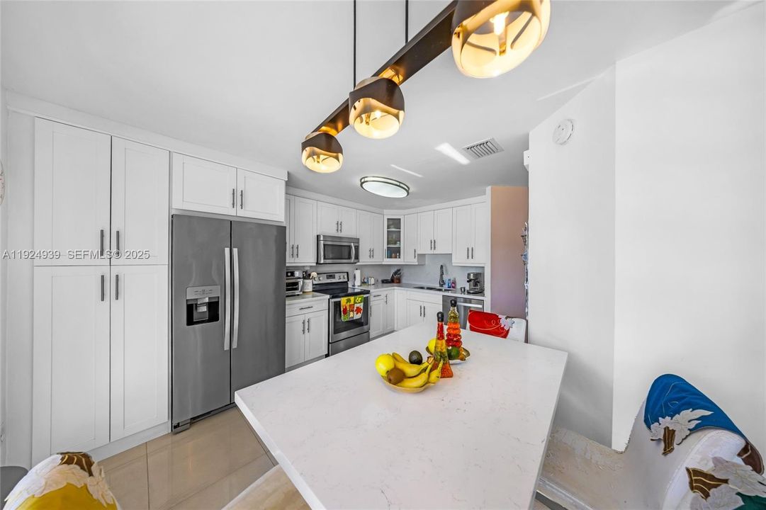 For Sale: $585,000 (3 beds, 2 baths, 1667 Square Feet)