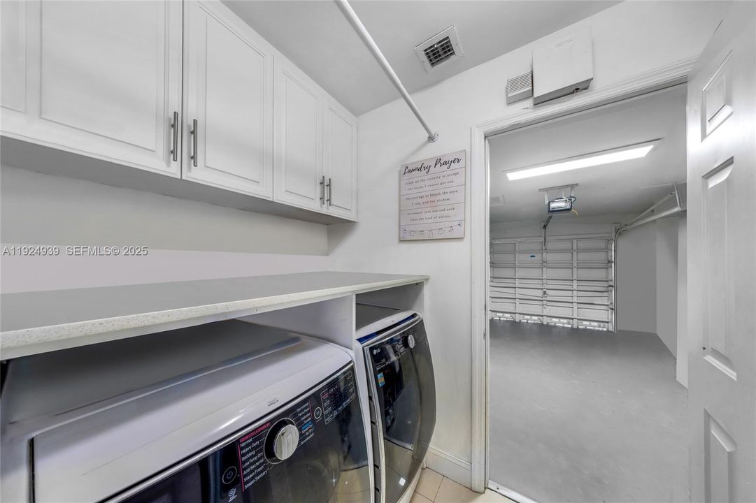 For Sale: $585,000 (3 beds, 2 baths, 1667 Square Feet)