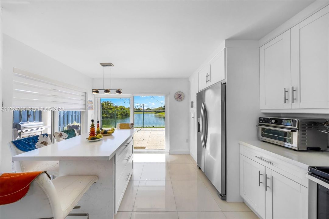 For Sale: $585,000 (3 beds, 2 baths, 1667 Square Feet)