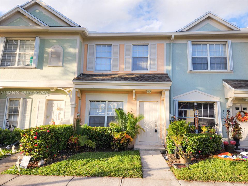 For Rent: $2,550 (2 beds, 1 baths, 1110 Square Feet)