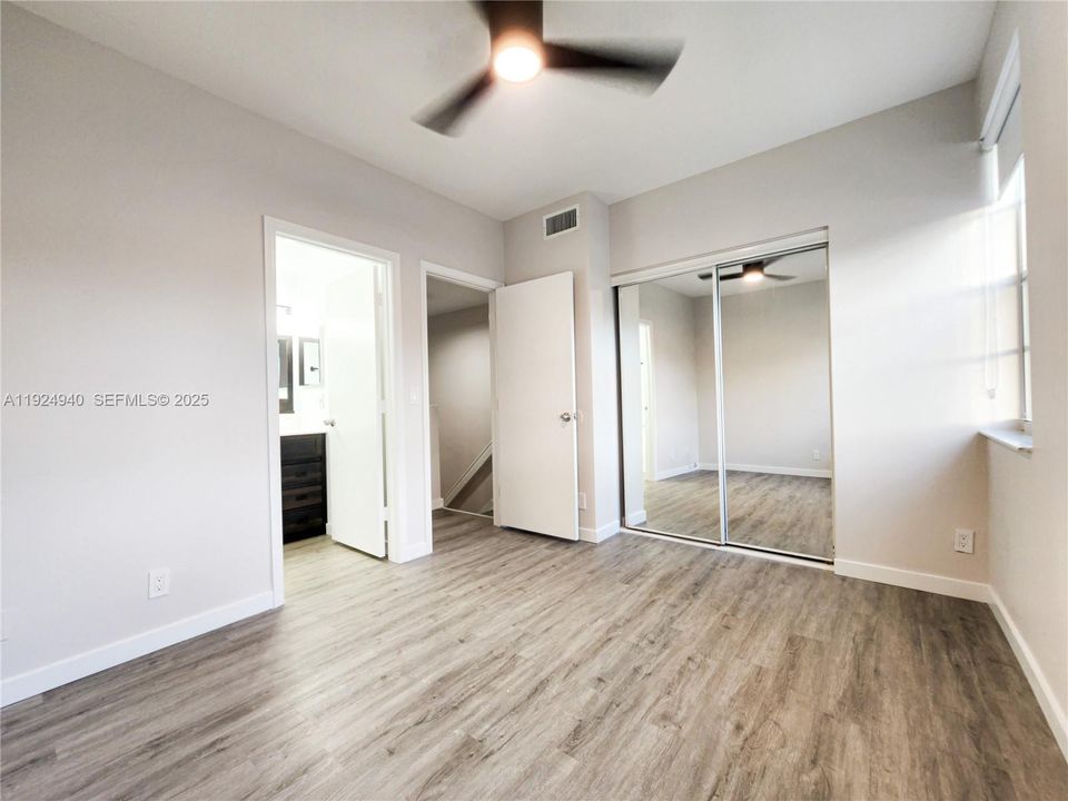 For Rent: $2,550 (2 beds, 1 baths, 1110 Square Feet)