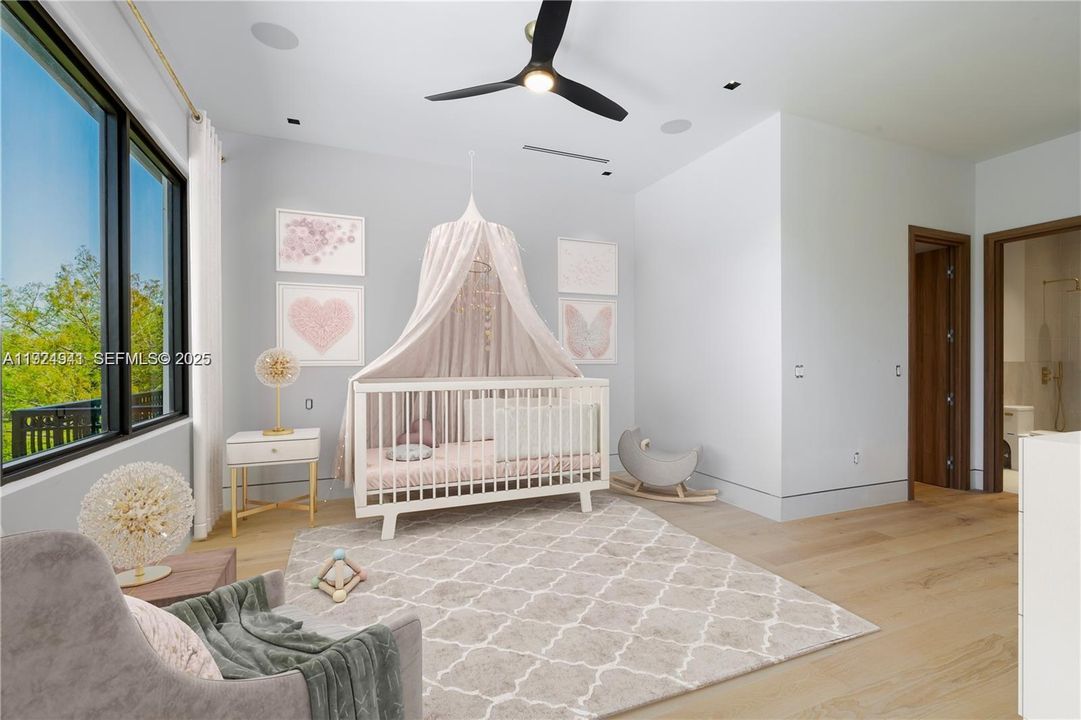 For Sale: $3,850,000 (5 beds, 6 baths, 6019 Square Feet)