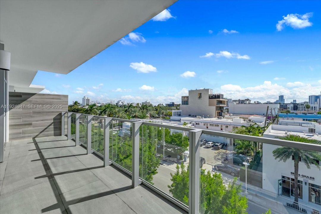 待售: $4,150 (3 贝兹, 3 浴室, 1745 平方英尺)