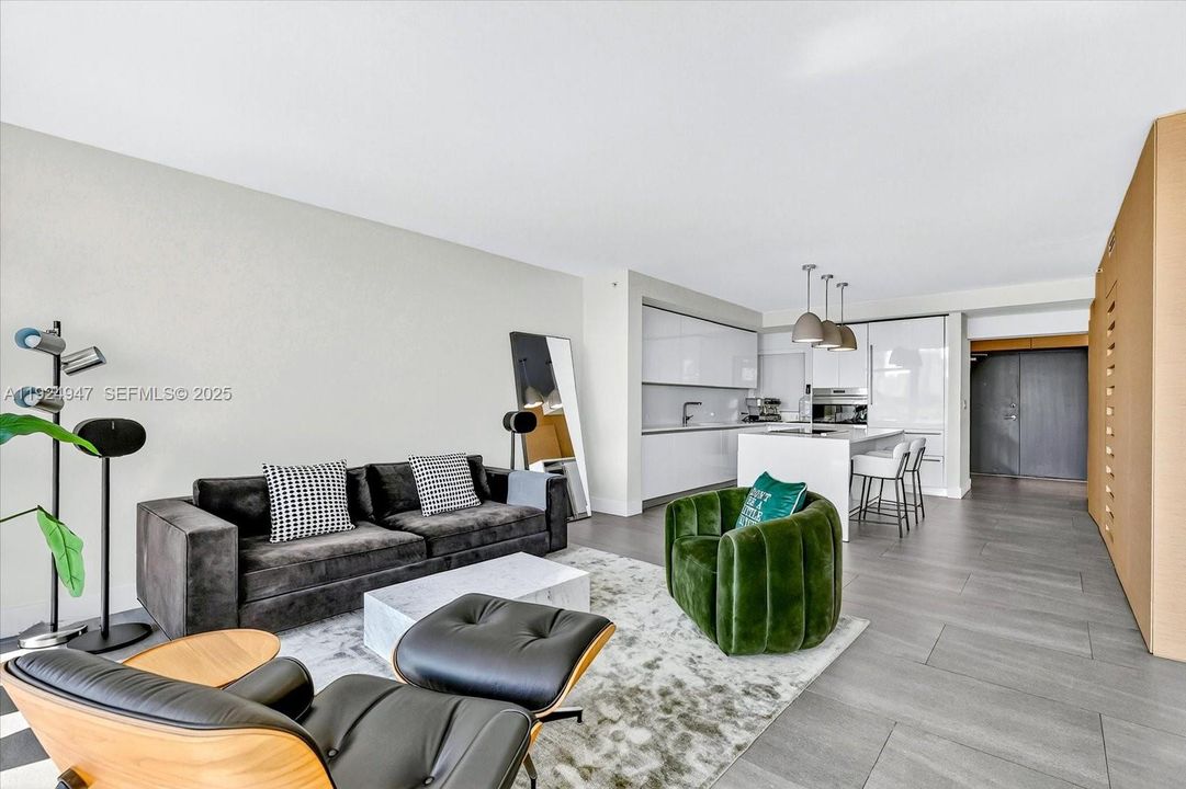 待售: $4,150 (3 贝兹, 3 浴室, 1745 平方英尺)