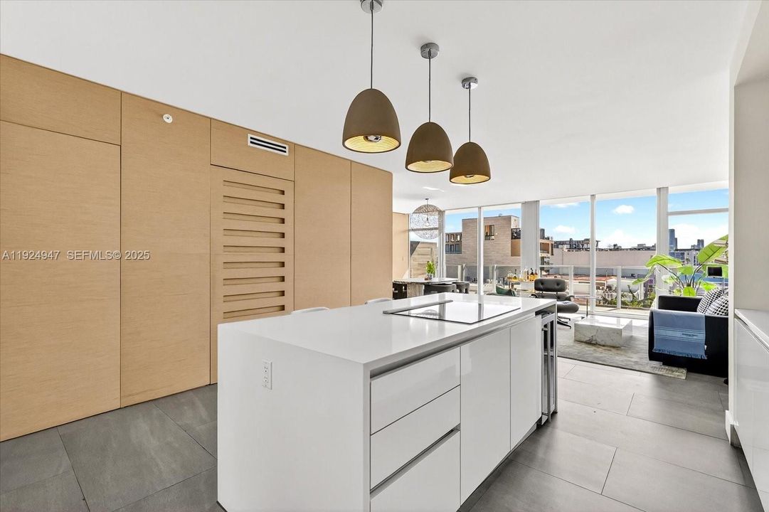 待售: $4,150 (3 贝兹, 3 浴室, 1745 平方英尺)