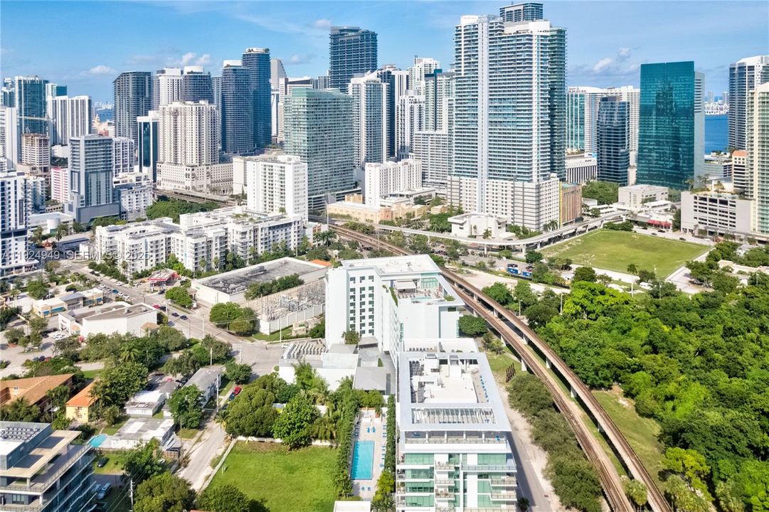 待售: $450,000 (1 贝兹, 1 浴室, 659 平方英尺)