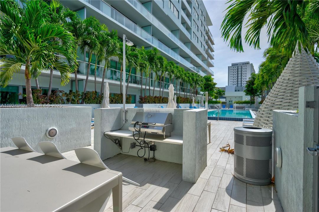 待售: $450,000 (1 贝兹, 1 浴室, 659 平方英尺)