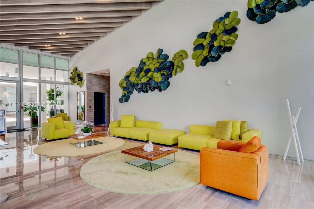 待售: $450,000 (1 贝兹, 1 浴室, 659 平方英尺)